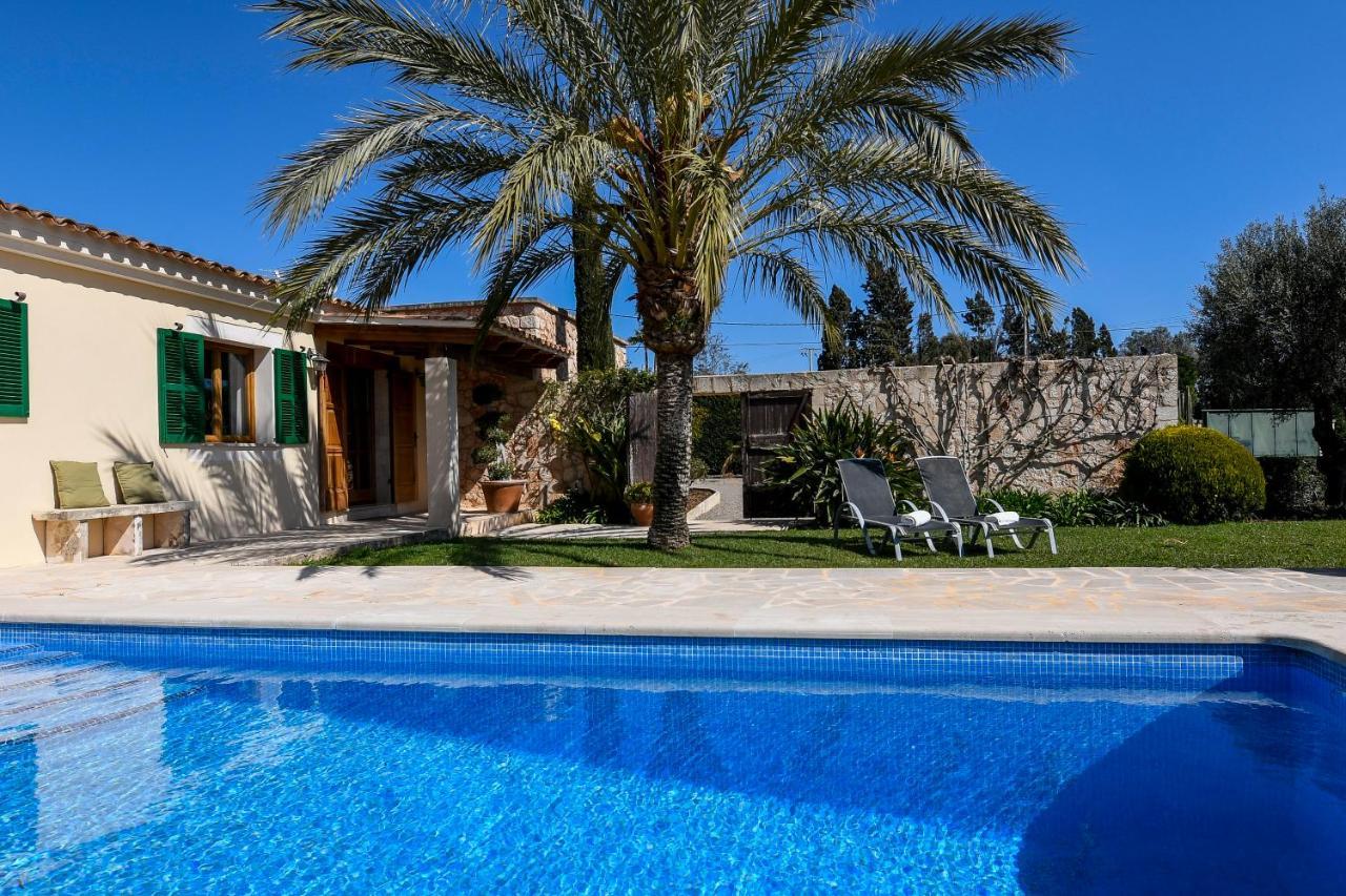 Moderne Finca Can Vicento - Heizung - Pizzaofen Порто Кристо Экстерьер фото