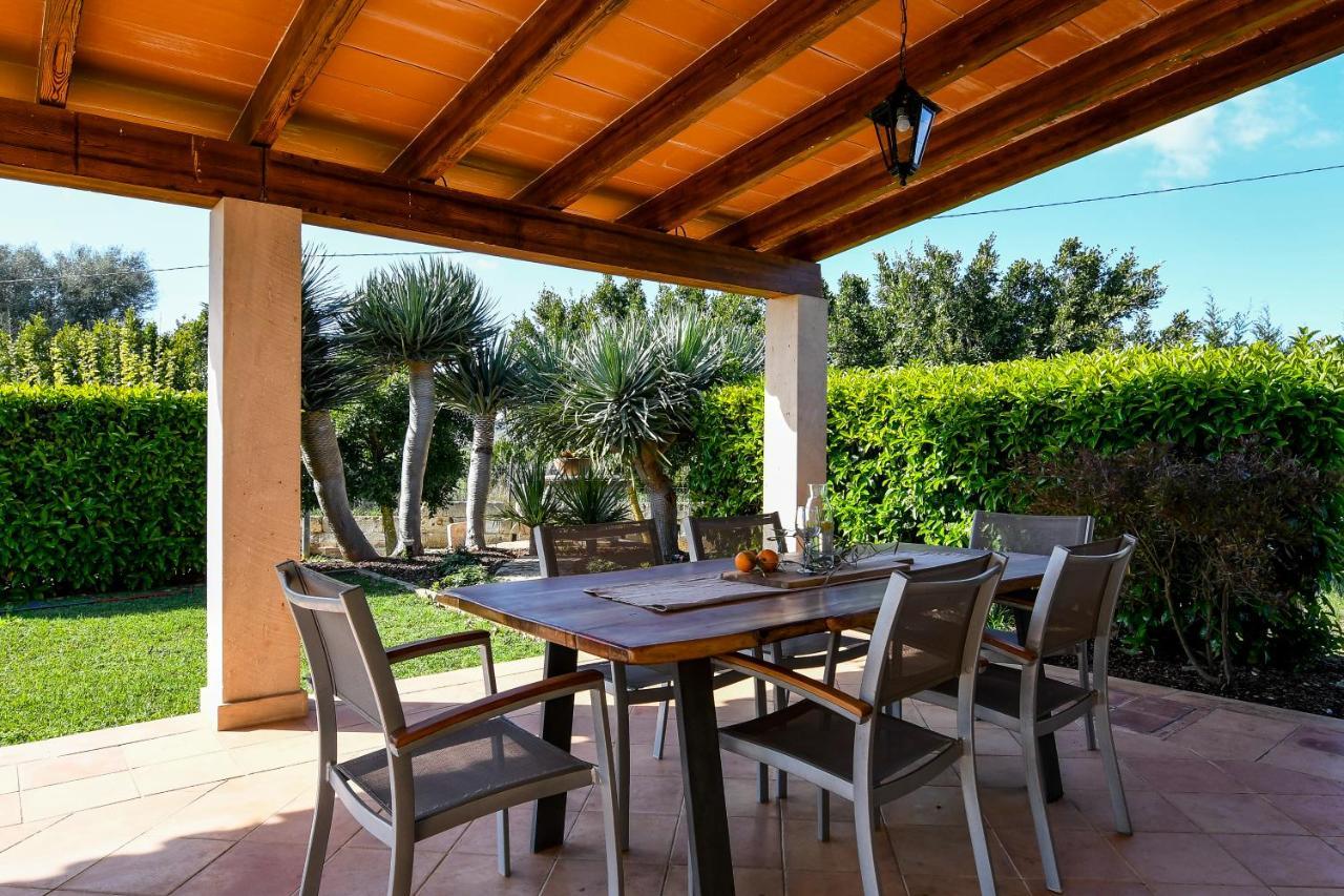 Moderne Finca Can Vicento - Heizung - Pizzaofen Порто Кристо Экстерьер фото